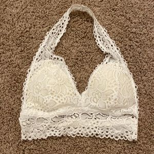 white lace bralette from francesca’s (size small)